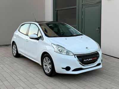Peugeot 208 Peugeot 208 Panoramique (2013) - Photo 1