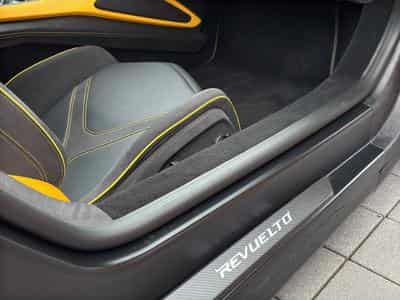 Lamborghini Revuelto 2025 (2026) - Foto 12