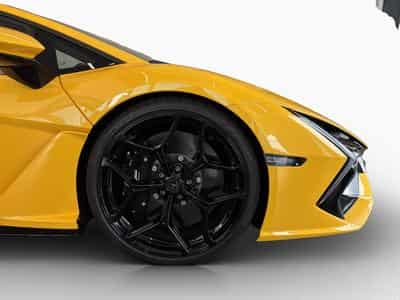 Lamborghini Revuelto 2025 (2026) - Foto 9