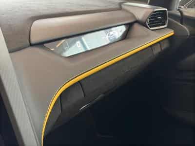 Lamborghini Revuelto 2025 (2026) - Foto 11