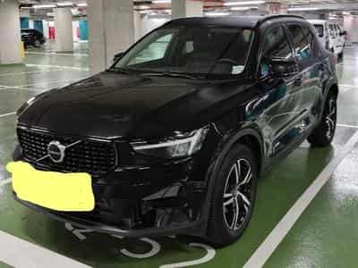 Volvo XC40 T2 automatic Essence Plus Dark (2022) - Photo 1