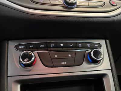 Opel Astra K (2021) - Photo 11