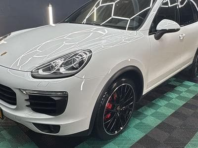 Porsche Cayenne Cayenne S 4.2 V8 (2017) - Photo 1