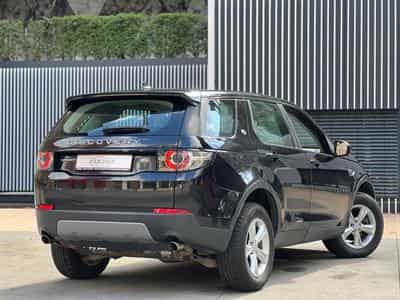 Land-Rover Discovery AUTOMATIQUE / DIESEL / PANORAMIQUE / (2016) - Photo 3