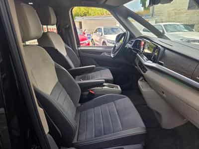 VW T7 MULTIVAN BULLI 2.0TDI DSG 150CV HIGLINE 7 PLACES (2025) - Photo 10