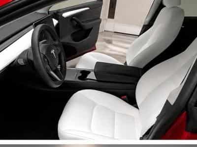 Tesla Model Y RWD (2022) - Photo 2