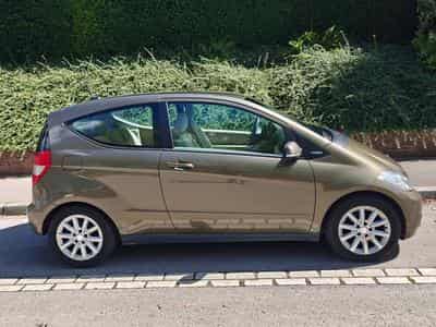 Mercedes A 160 BLUE EFFICIENY (2009) - Photo 3