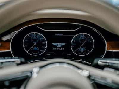 Bentley Continental GT Speed W12 (2022) - Photo 13