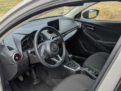 Mazda 2 e-SKYACTIV (2023) - Photo 3