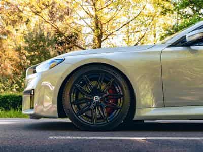 BMW M2 Brooklyn Grey | M Performance | HUD | HK (2024) - Photo 2