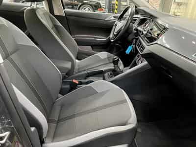 VW Polo Polo 1.6 TDi 95cv Highline (2019) - Foto 8
