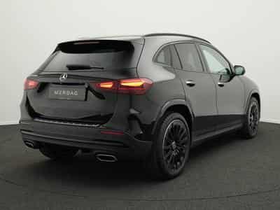 Mercedes GLA 180 AMG-Line Premium Plus (2025) - Photo 3