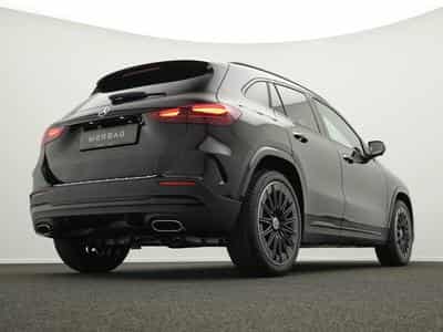Mercedes GLA 180 AMG-Line Premium Plus (2025) - Photo 11