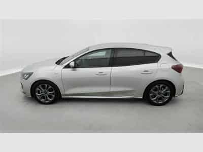 Ford Focus 1.5 EcoBlue 115cv PowerShift ST-Line NAVI / FULL LED / CAM (2025) - Foto 2