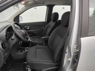 Dacia Lodgy 1.5 Blue dCi 115Cv 7PL CLIM / PDC (2021) - Foto 7