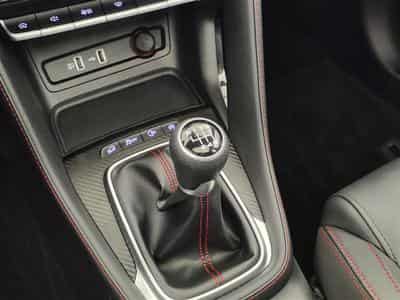 MG ZS 1.0 T-GDi Luxury (2023) - Foto 12