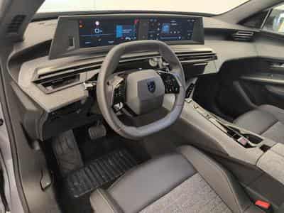 Peugeot 3008 Hybrid 145 e-DCS6 Allure (2025) - Photo 15