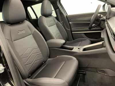 Jeep Avenger 1.2 Turbo T3 110 ch e-Hybrid BVR6 Summit (2026) - Photo 9