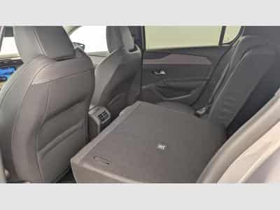 Peugeot 308 Hybrid 145 e-DCS6 Allure (2025) - Photo 12