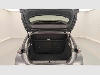 Peugeot 308 Hybrid 145 e-DCS6 Allure (2025) - Photo 11