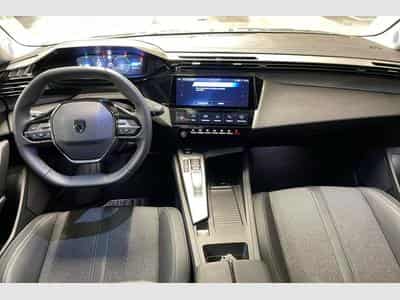 Peugeot 308 Hybrid 145 e-DCS6 Allure (2025) - Photo 13