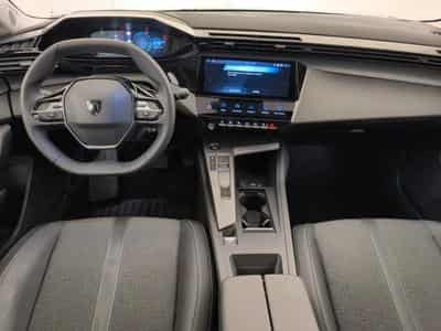 Peugeot 308 Hybrid 145 e-DCS6 Allure (2025) - Photo 13