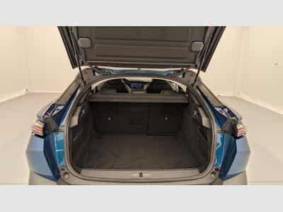 Peugeot 408 Hybrid 145 e-DCS6 Allure (2025) - Photo 11