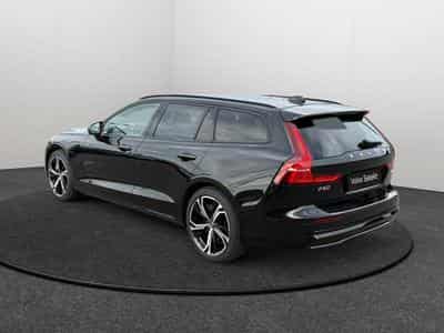 Volvo V60 T6 AWD Plus Dark / Hybride (2024) - Photo 3