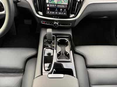 Volvo V60 T6 AWD Plus Dark / Hybride (2024) - Photo 11