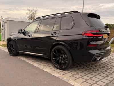 BMW X7 xDrive40d M Sport Pack Pro (2025) - Foto 3
