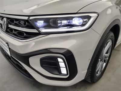 VW T-Roc 1.0 TSI 110cv R-Line CARPLAY / FULL LED / PDC AV+AR / JA 17" (2024) - Photo 15