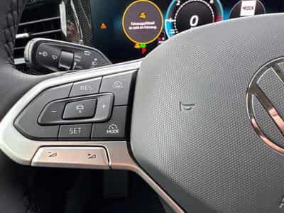 VW Passat Variant Business (2025) - Photo 12