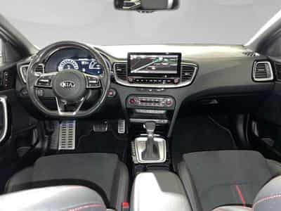 Kia ProCeed GT 1.6 T-GDI 204 DCT ISG (2021) - Photo 3