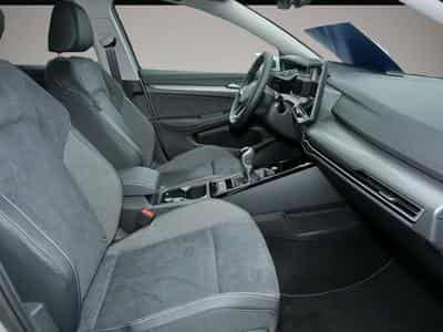 VW Golf (2024) - Photo 4