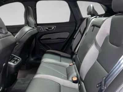 Volvo XC60 B5 4x4 Core Aut. (2025) - Photo 11