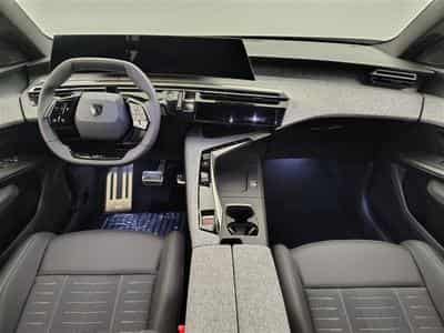 Peugeot 5008 1.2 HYBRID 145cv e-DSC6 GT 7pl. NAVI / FULL LED / CAMERA (2026) - Foto 8