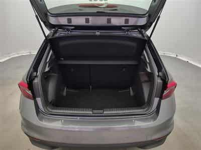 Skoda Fabia 1.0i Selection CARPLAY / FULL LED / KEYLESS / PDC AR (2026) - Photo 14