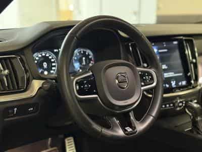 Volvo S60 T5 R Design (2020) - Photo 9
