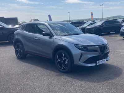Alfa-Romeo JUNIOR 1.2 IBRIDA 145 SPECIALE E-DCT6 (2026) - Foto 3