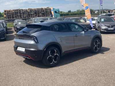 Alfa-Romeo JUNIOR 1.2 IBRIDA 145 SPECIALE E-DCT6 (2026) - Foto 5