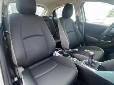 Mazda 2 1.5 E-SKYACTIV-G 90 CENTRE-LINE (2024) - Foto 14
