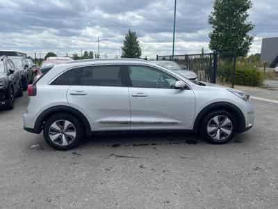 Kia NIRO 1.6 GDI 105 ISG + PLUG-IN 60.5 PREMIUM DCT6 (2018) - Photo 4