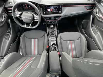 Skoda KAMIQ 1.0 TSI EVO 2 116 MONTE CARLO DSG7 (2026) - Foto 9