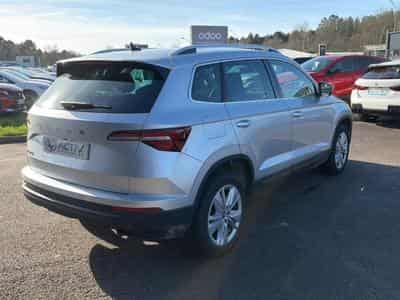 Skoda KAROQ 1.5 TSI 150 SELECTION DSG7 (2025) - Foto 5