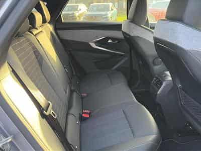 Peugeot 3008 1.2 HYBRID 145 GT E-DCS6 (2025) - Foto 14