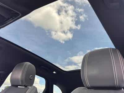 Land-Rover RANGE ROVER VELAR 2.0 P400E 404 PHEV R-DYNAMIC SE AWD BVA (2021) - Foto 10