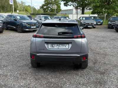 Peugeot 2008 1.2 100 ALLURE (2025) - Foto 6