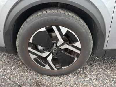 Peugeot 2008 1.2 100 ALLURE (2025) - Foto 9