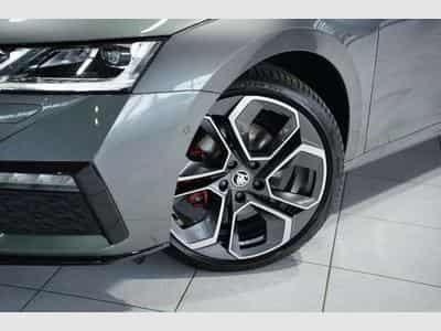 Skoda Octavia RS 4x4 *1.H *19 *Virtual*Pano*AHK*360° (2024) - Foto 2