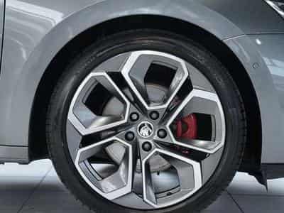 Skoda Octavia RS 4x4 *1.H *19 *Virtual*Pano*AHK*360° (2024) - Foto 7